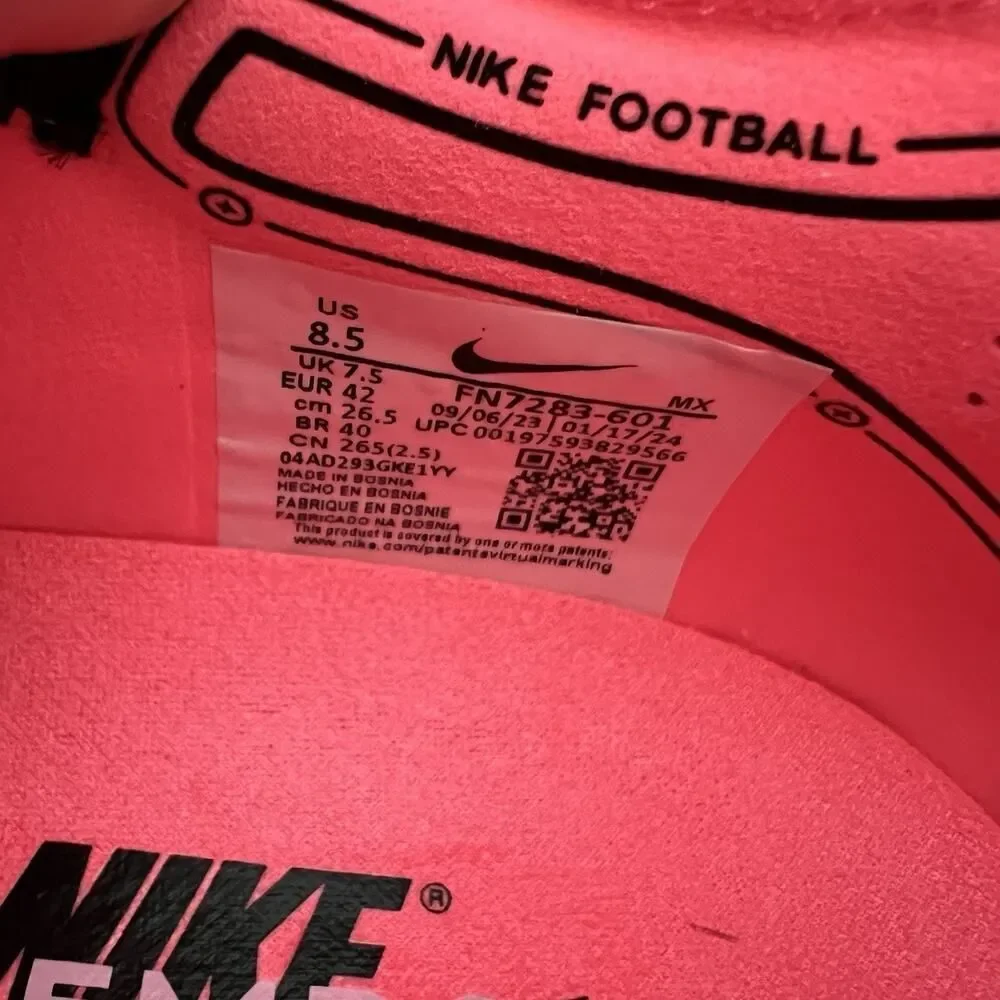 Nike legend 10